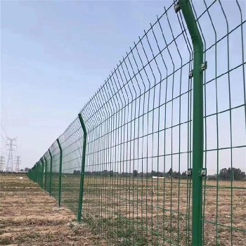 雙邊絲護欄網的應用與優勢